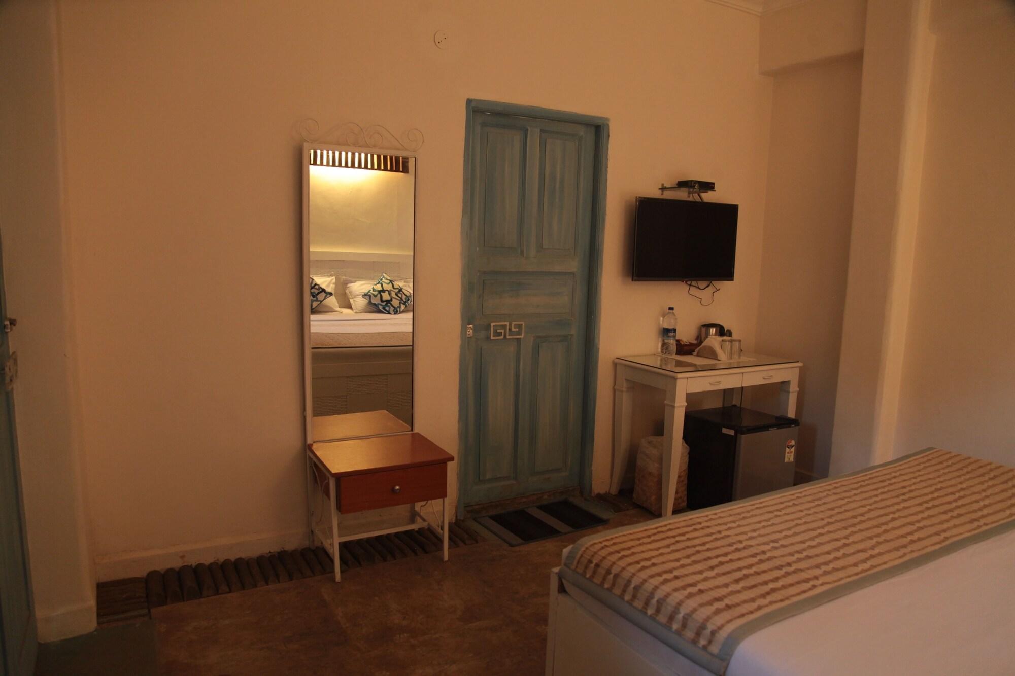 Eros Boutique Baga